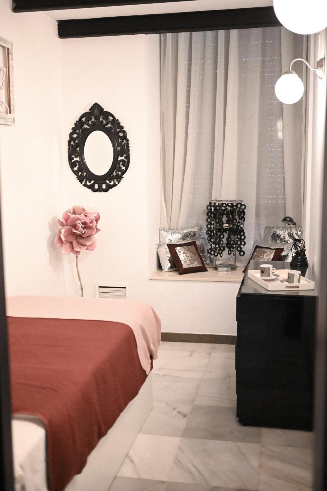 Appartamento Duplex Proximo A Plaza De La Alameda Siviglia Esterno foto